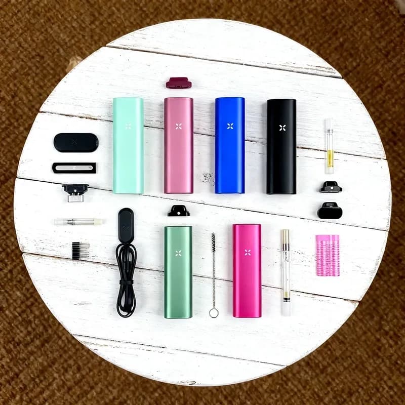 PAX Plus Vaporizer silber mit LED-Anzeige