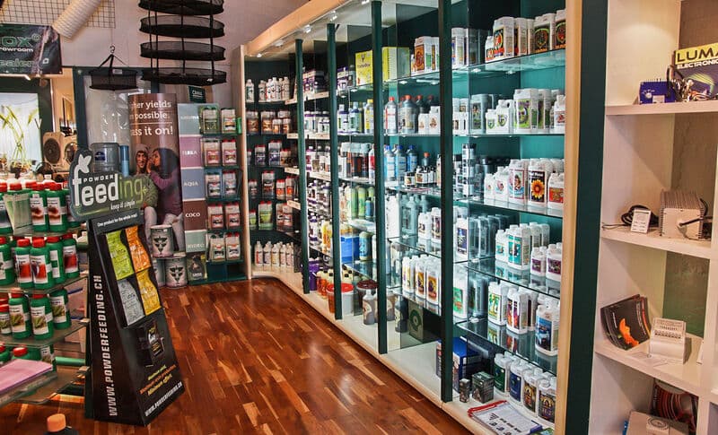 Dünger & Substrate bei GrowCologne in Köln-Deutz